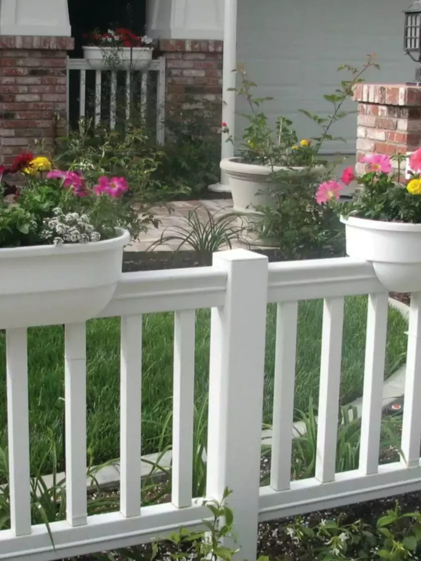 GSC 30" 2 X 4 Railing Planter 4 GSC 30" 2 X 4 Railing Planter - Image 2