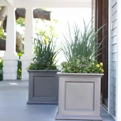 GSC Fairfield Self-Watering Square Planter, 20” X 20” -Plant Supports Shop 39 618 5545 tif