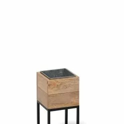 GSC Tartu Elevated Square Planters -Plant Supports Shop 3 4 crop 8611004 0934 tif