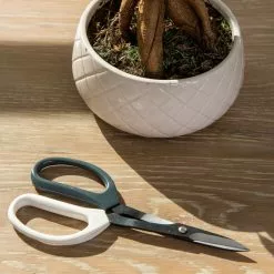 GSC Japanese Pruning Scisssors -Plant Supports Shop 3 4 crop 8612968 0079