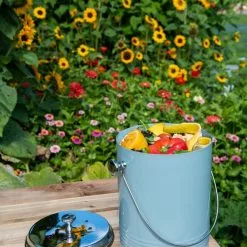 GSC Large Painted Stainless Steel Compost Pail 16 GSC Large Painted Stainless Steel Compost Pail -Plant Supports Shop 3 4 crop 8612972 0270