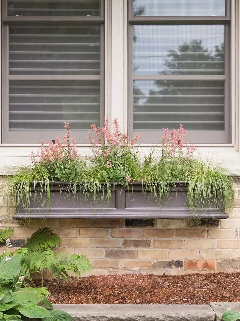 GSC Fairfield Self-Watering Window Box, 5’ 3 GSC Fairfield Self-Watering Window Box, 5’