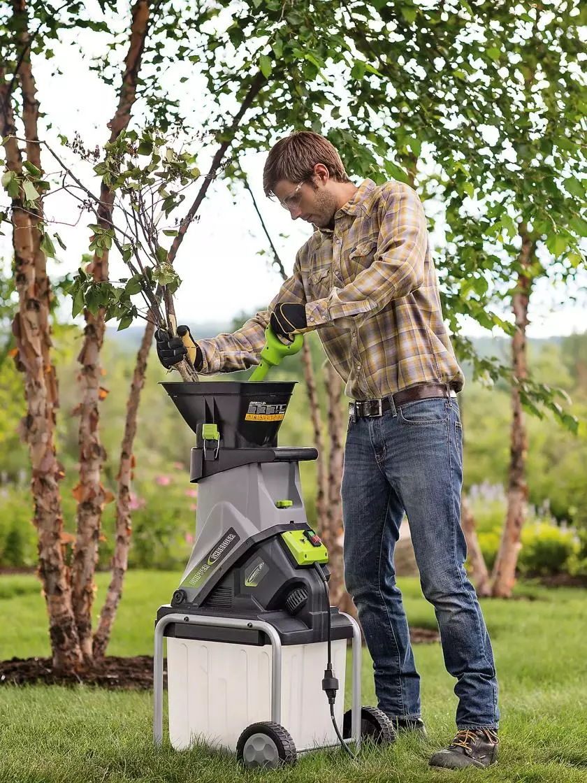 GSC Earthwise 1-3/4" 15-Amp Electric Chipper Shredder 3 GSC Earthwise 1-3/4" 15-Amp Electric Chipper Shredder