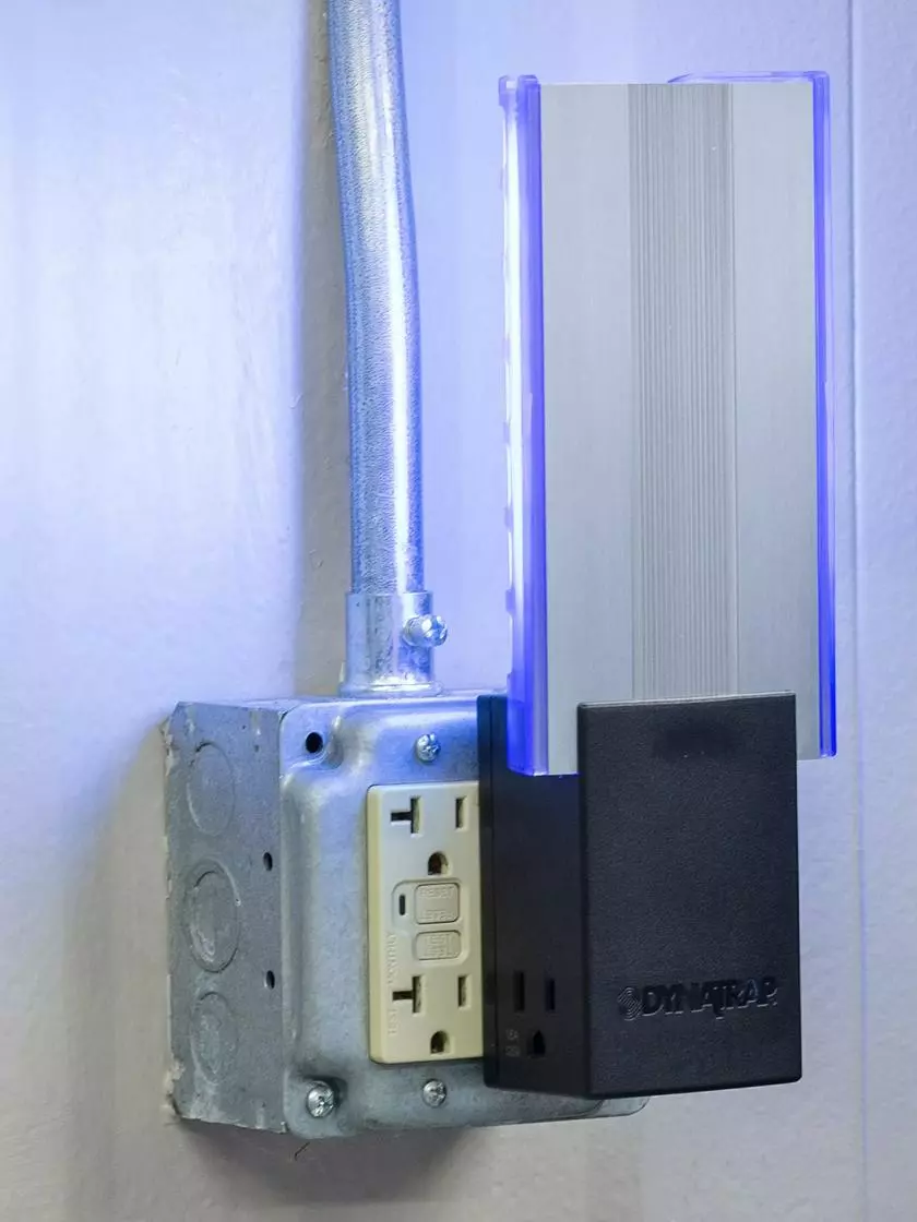 GSC Dynatrap DT3039 Flying Insect Trap 6 GSC Dynatrap DT3039 Flying Insect Trap - Image 4