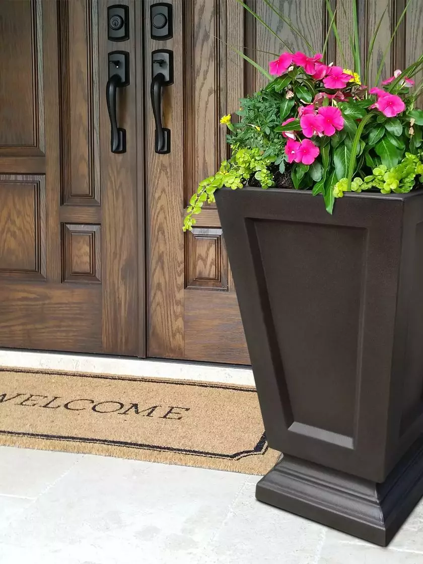 GSC Kensington Self-Watering Tall Patio Planter, 25" 6 GSC Kensington Self-Watering Tall Patio Planter, 25" - Image 4