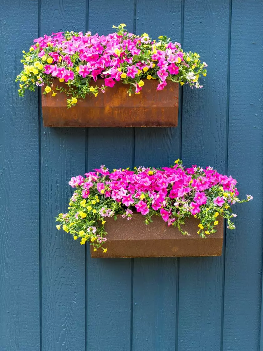 GSC Corten Steel Vertical Planter 3 GSC Corten Steel Vertical Planter