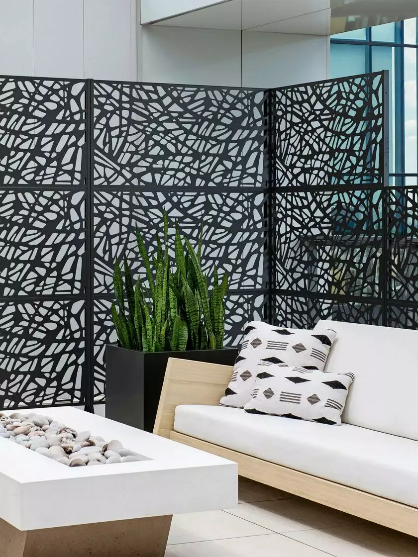 GSC Veradek 3-Panel Privacy Screen Set, Web 6 GSC Veradek 3-Panel Privacy Screen Set, Web - Image 4