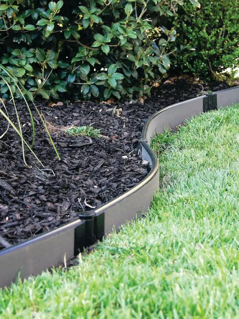 GSC Curved Composite Landscape Edging Kit With 1" Boards 6 GSC Curved Composite Landscape Edging Kit With 1" Boards - Image 4