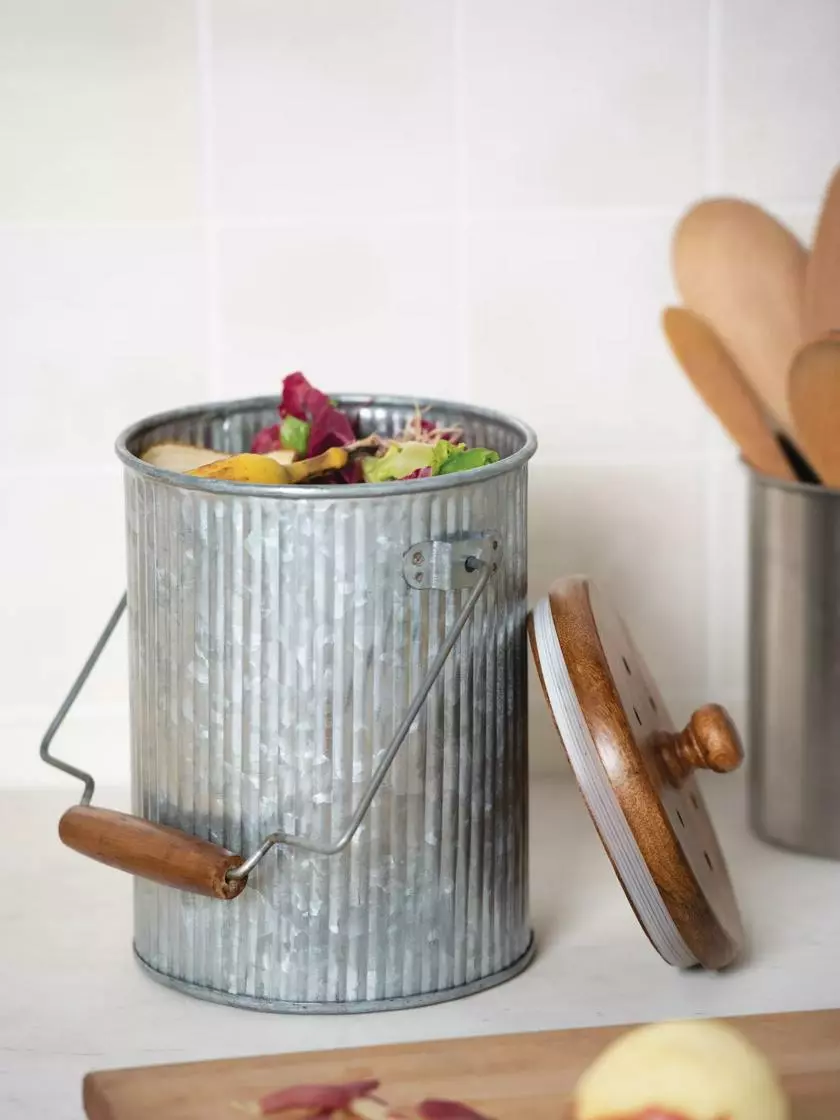 GSC Galvanized Compost Pail 3 GSC Galvanized Compost Pail