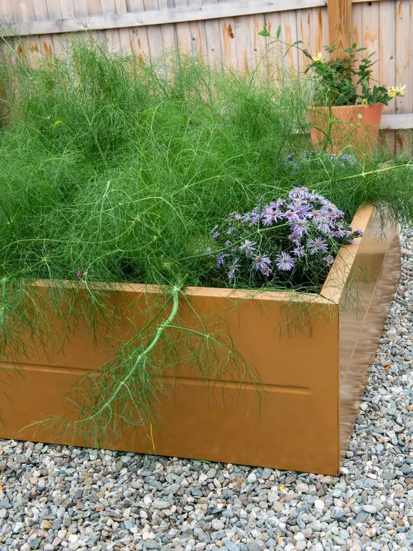 GSC Somerset Metal Raised Beds, As Is 8 GSC Somerset Metal Raised Beds, As Is - Image 6