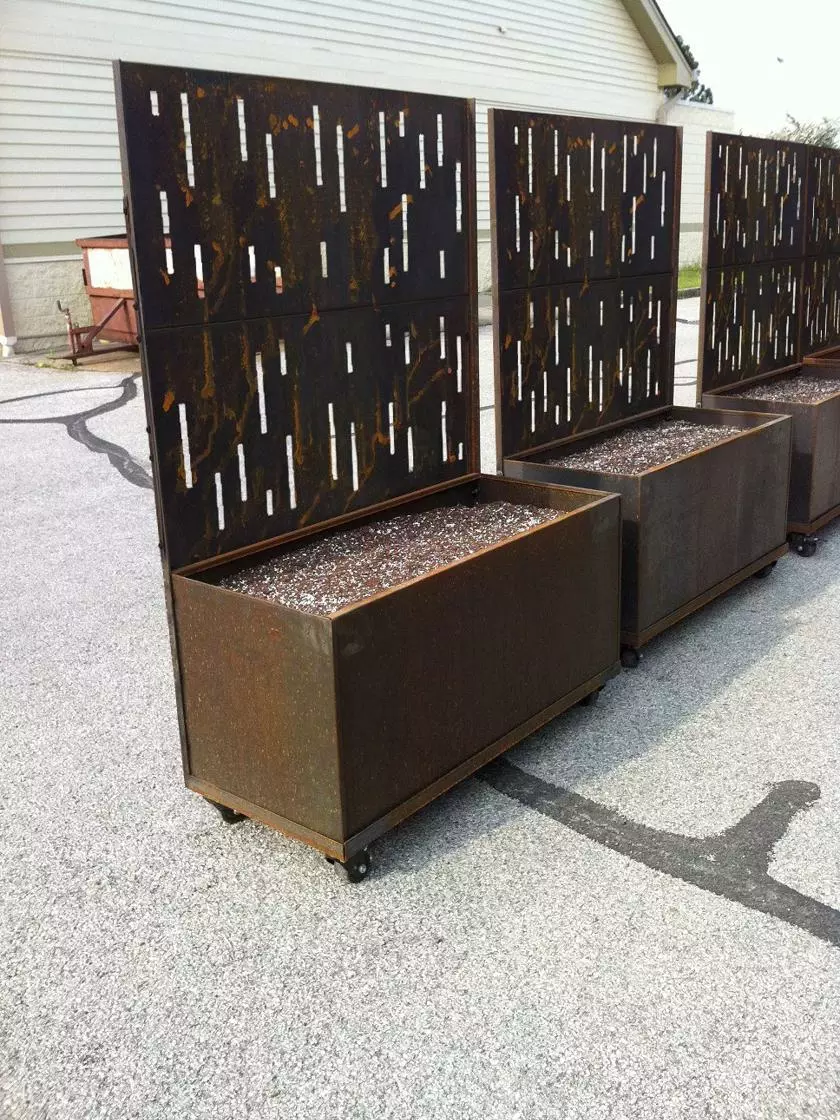 GSC Nice Corten Trough Planters With Privacy Screen 3 GSC Nice Corten Trough Planters With Privacy Screen