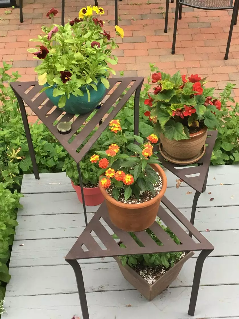 GSC Achla Designs Triangular Nesting Tables Set 3 GSC Achla Designs Triangular Nesting Tables Set