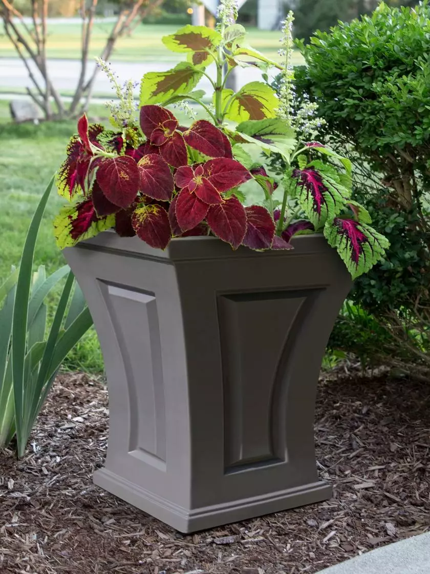 GSC Cambridge Tall Planter, 18" Height 6 GSC Cambridge Tall Planter, 18" Height - Image 4