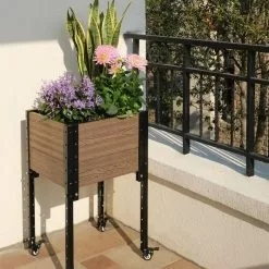 GSC Mobile Elevated Corner Planter